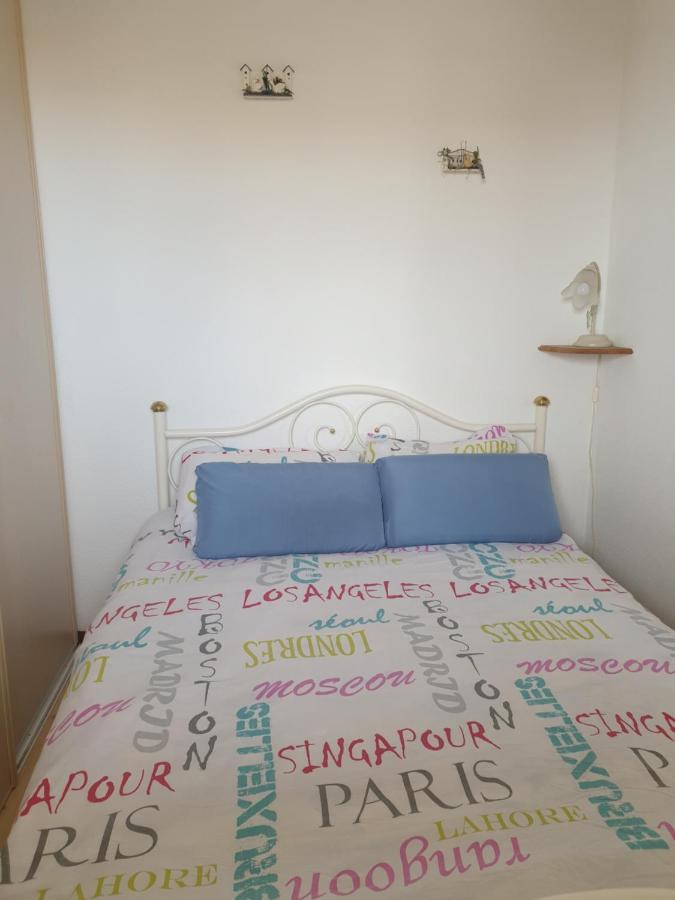 Appt 2 Ou 4 Personnes Avec Piscine, Tennis Et Parking Prive Fleury  Extérieur photo