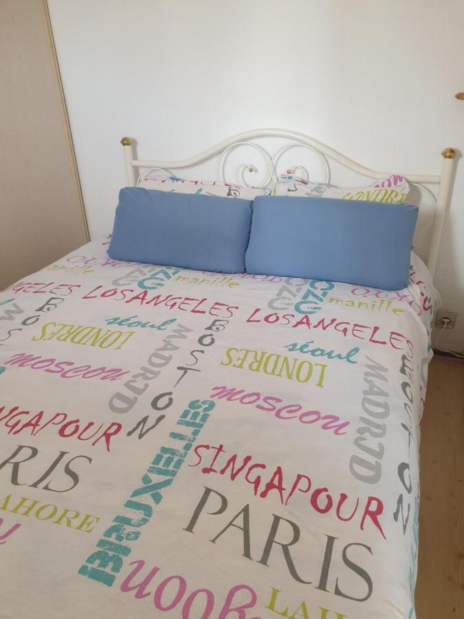 Appt 2 Ou 4 Personnes Avec Piscine, Tennis Et Parking Prive Fleury  Extérieur photo