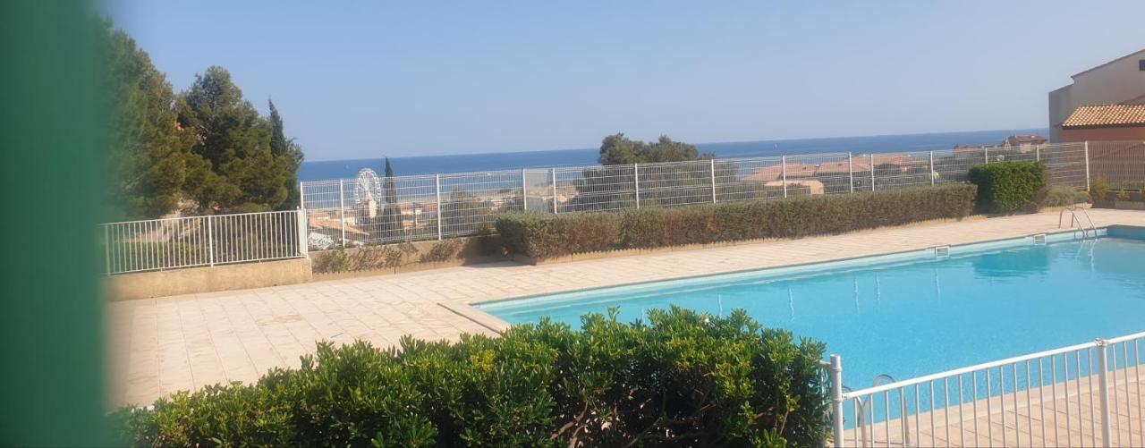 Appt 2 Ou 4 Personnes Avec Piscine, Tennis Et Parking Prive Fleury  Extérieur photo