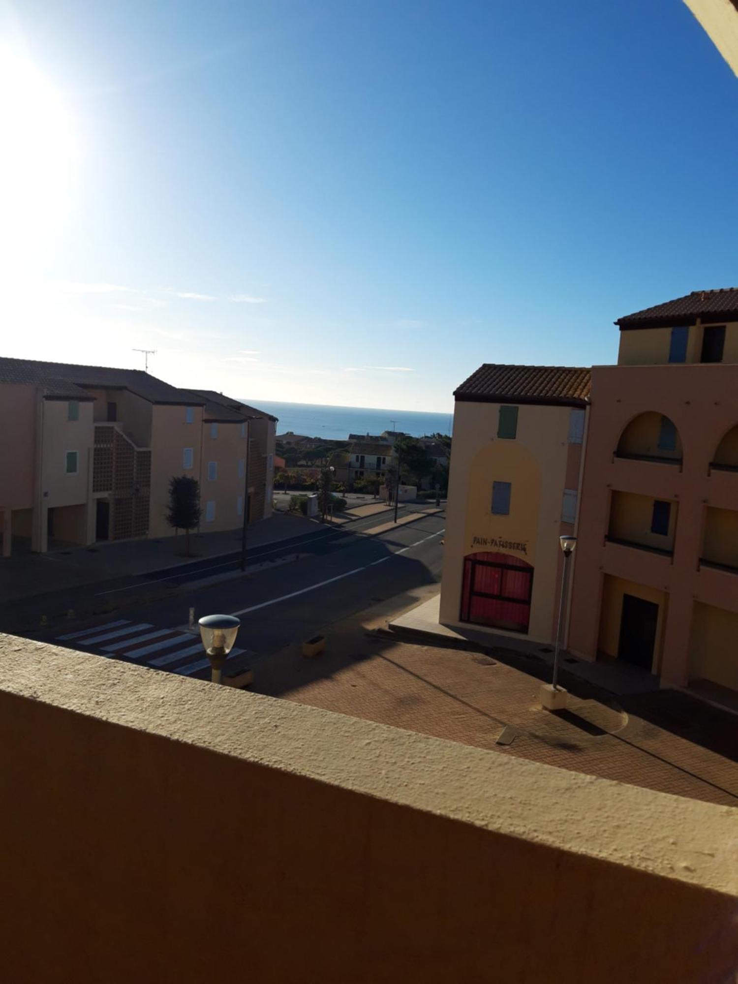 Appt 2 Ou 4 Personnes Avec Piscine, Tennis Et Parking Prive Fleury  Extérieur photo